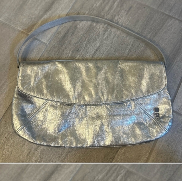 Helen Welsh Silver Shoulder Bag - Picture 1 of 2